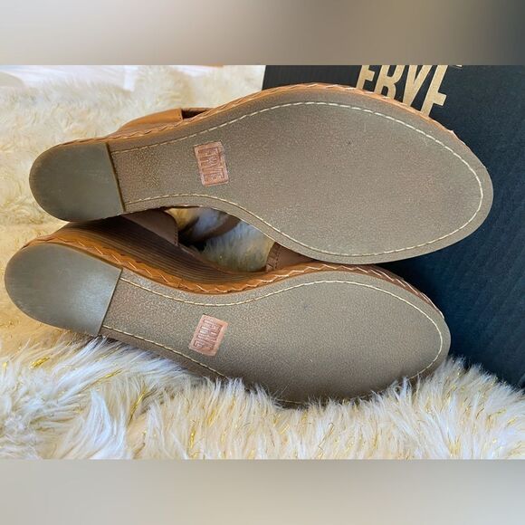 Frya Leather Wedge 💕 - Picture 4 of 4